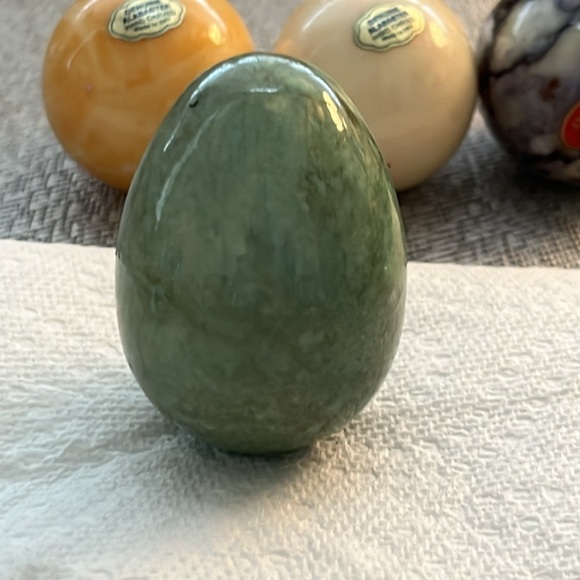 Genuine Alabaster Hand Carved Made in Italy Eggs - 4 - Picture 2 of 11